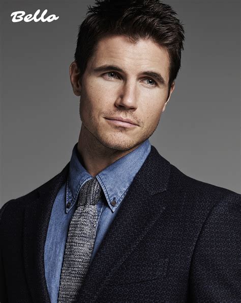 robbie amell model